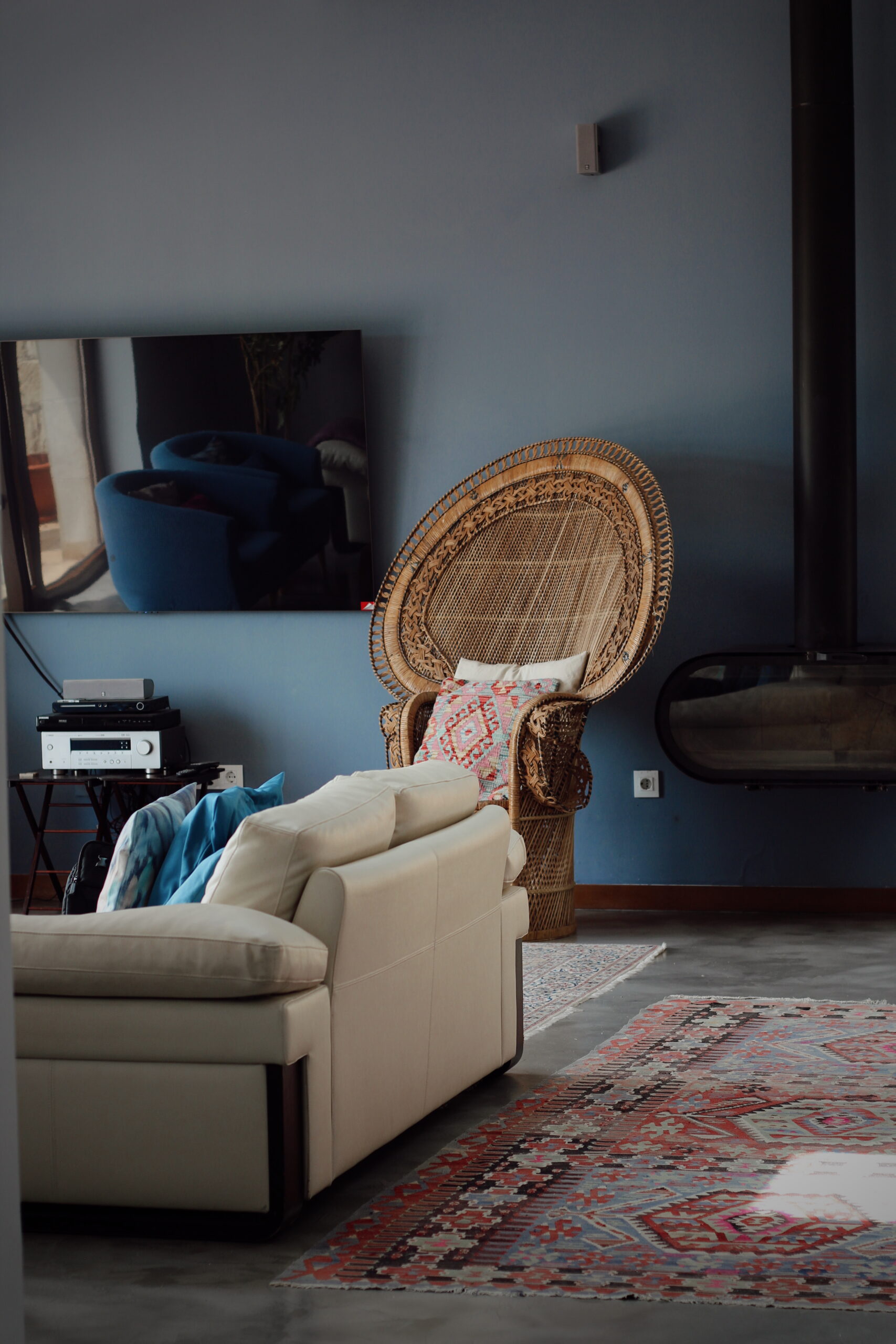 edited in tezza with: vintage, sombras, luces, viÑeta, & brillo