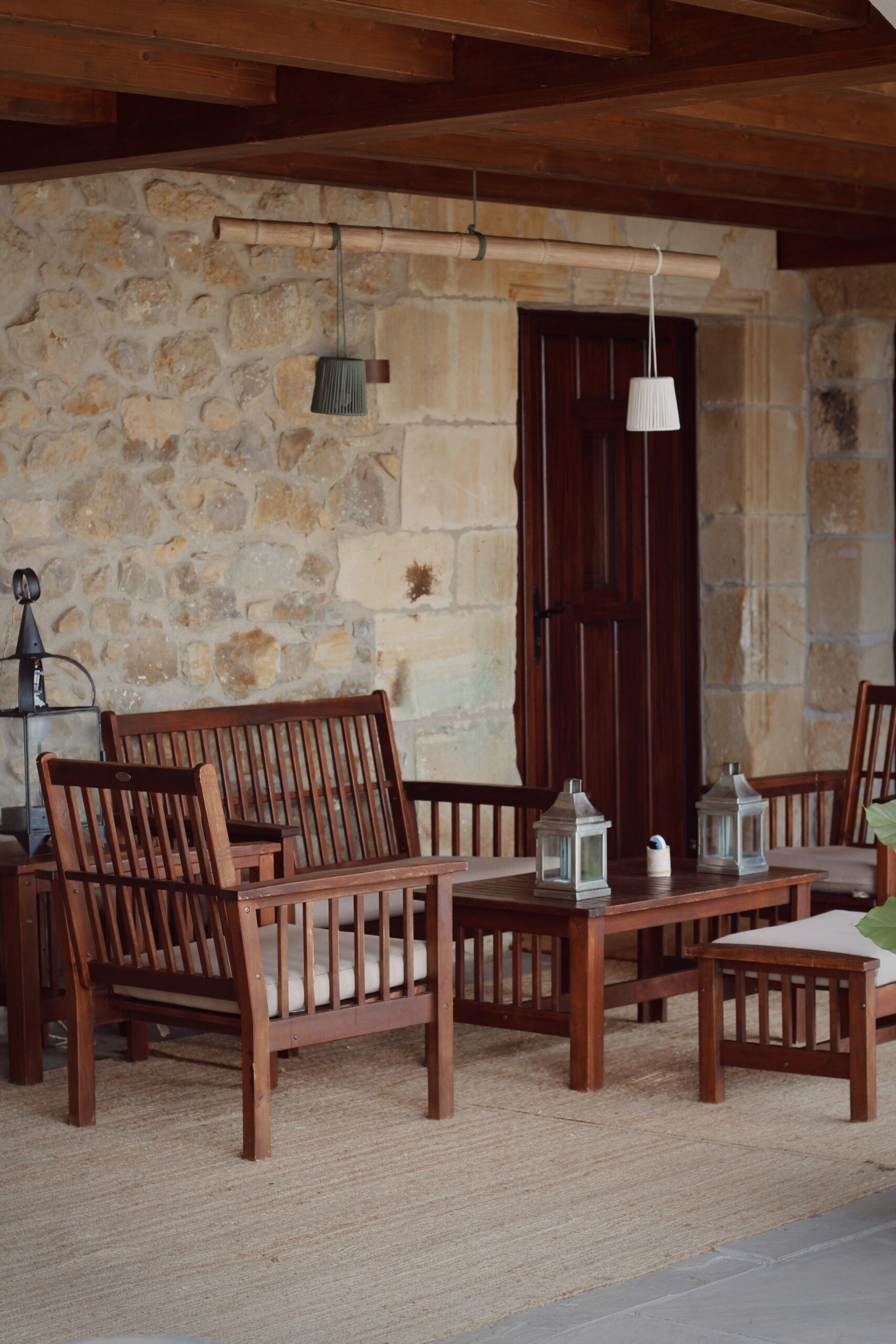 edited in tezza with: vintage, sombras, luces, viÑeta, & brillo